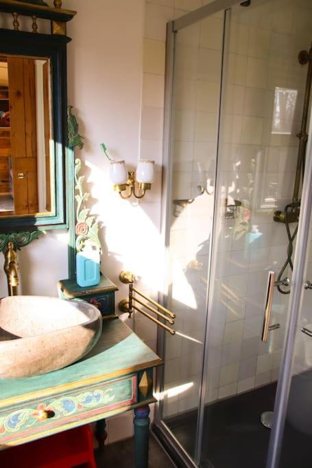 Hébergement de vacances Tinyhouse Zirkuswagen- Kotten Kunterbunt